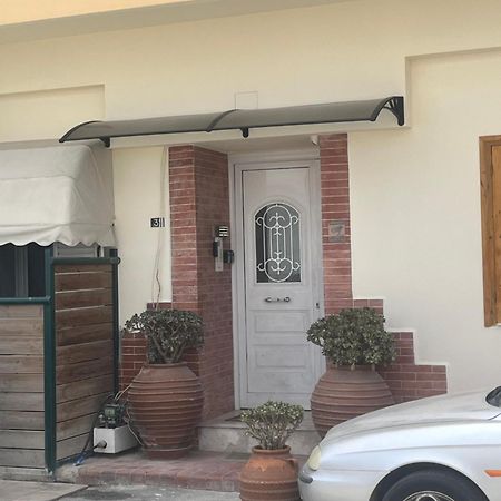 Safe & Cool Apartment كاندية المظهر الخارجي الصورة
