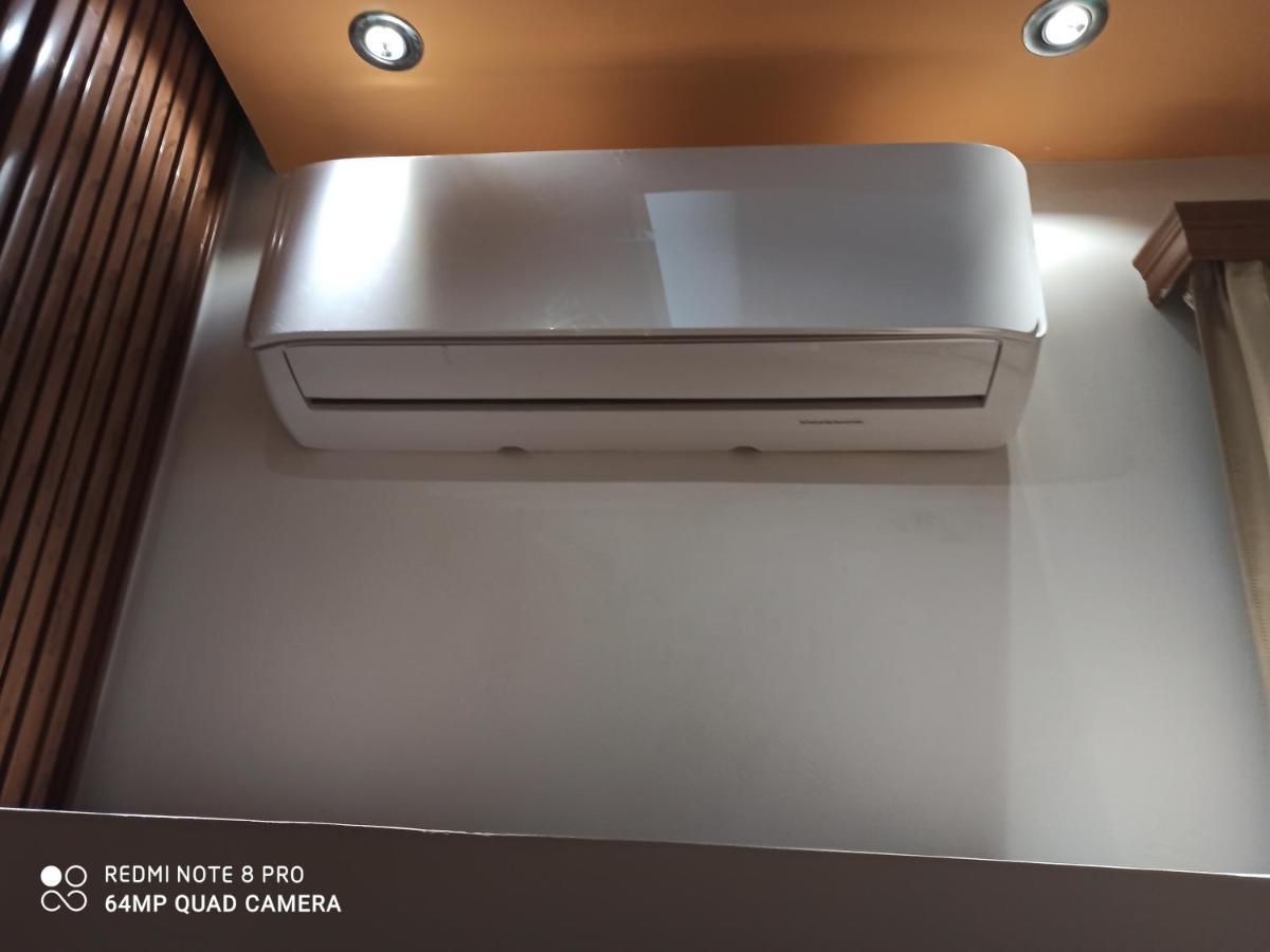 Safe & Cool Apartment كاندية المظهر الخارجي الصورة