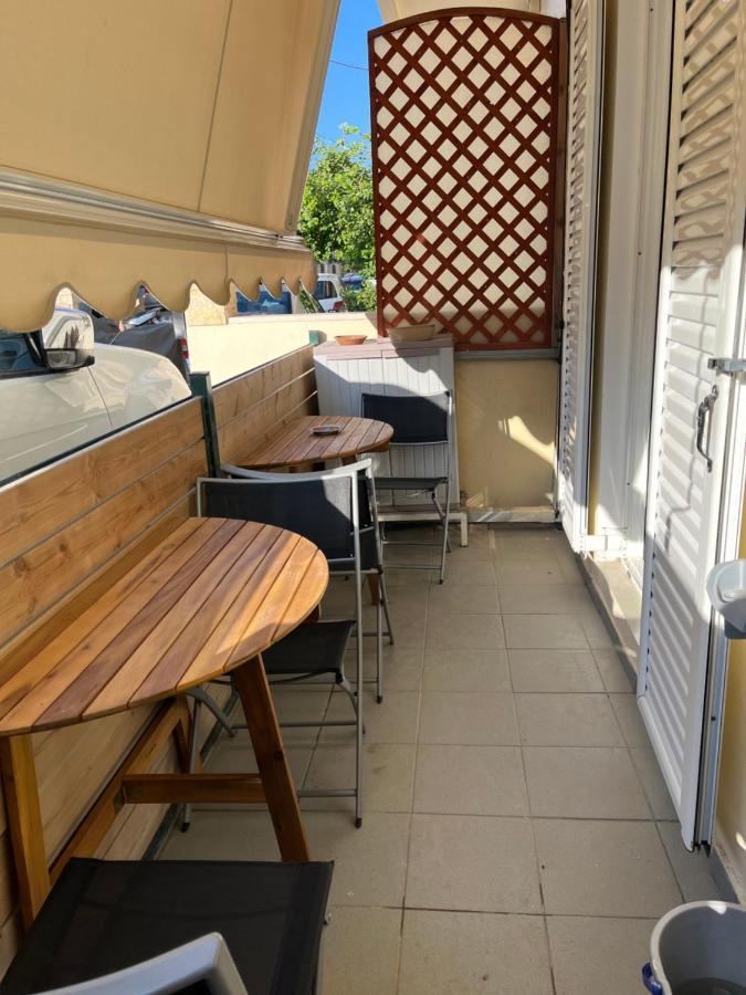 Safe & Cool Apartment كاندية المظهر الخارجي الصورة